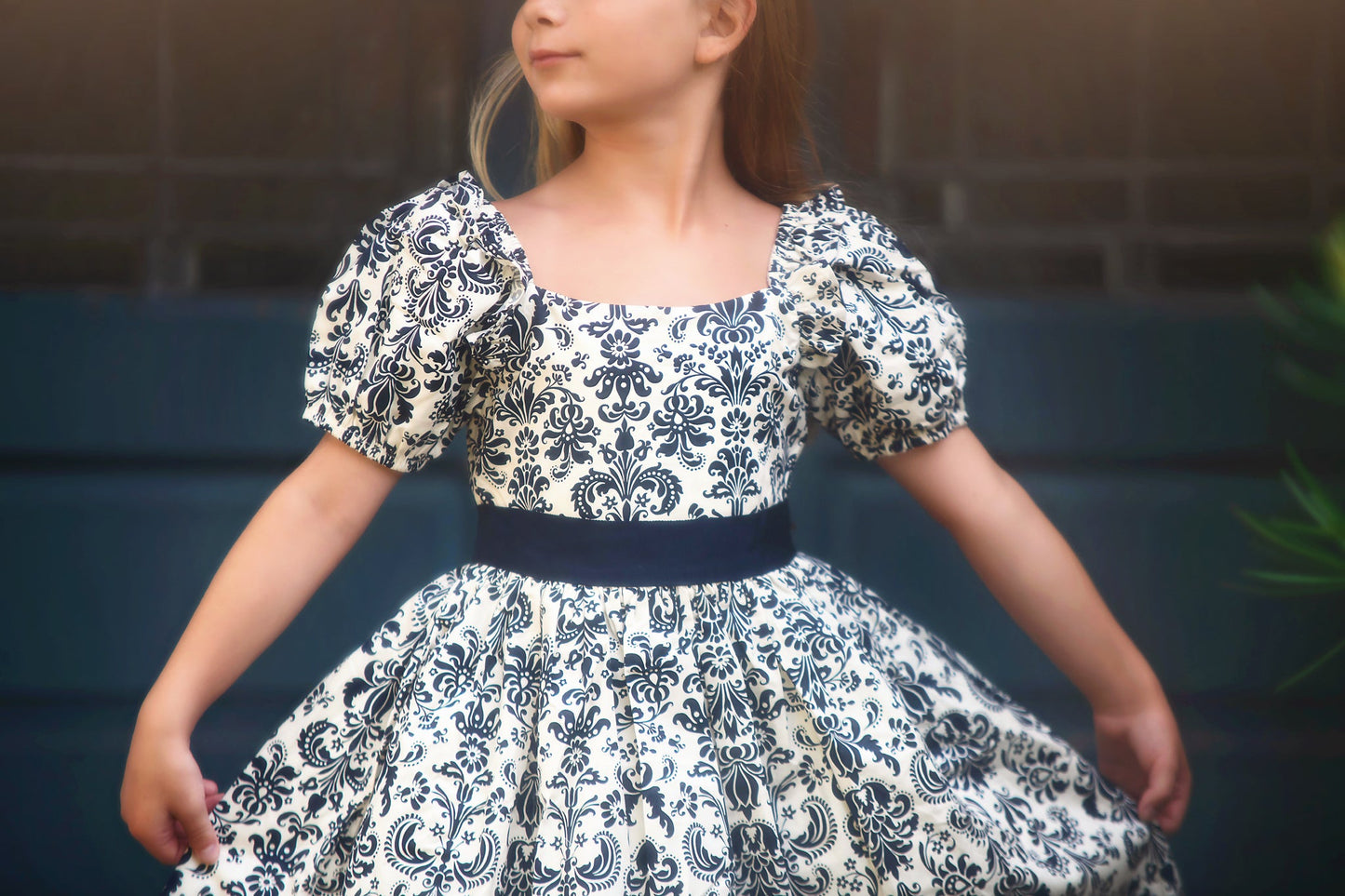 ARIELLE DRESS NAVY DAMASK